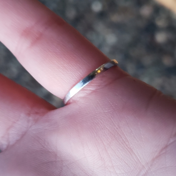 Sterling Silver Triquetra Celtic Knot Ring - Picture 3 of 5